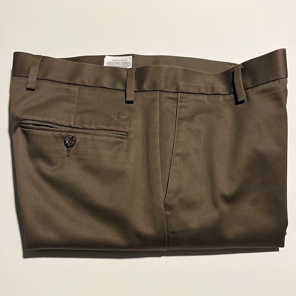 Dockers Signature Khaki Straight Fit Pants 32/30